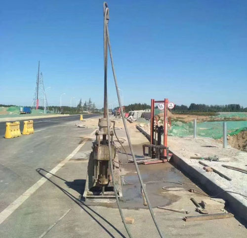 沧县公路高聚物注浆加固